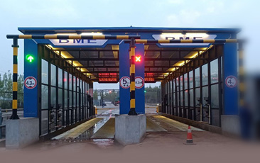 千亿国际游戏官网工程定制款洗车机